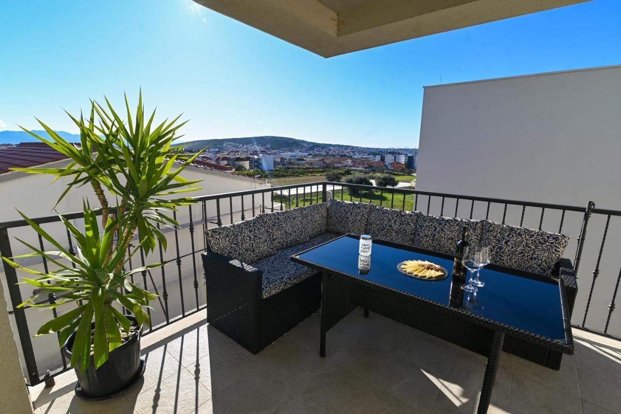 Apartment Marko Trogir Eksteriør billede
