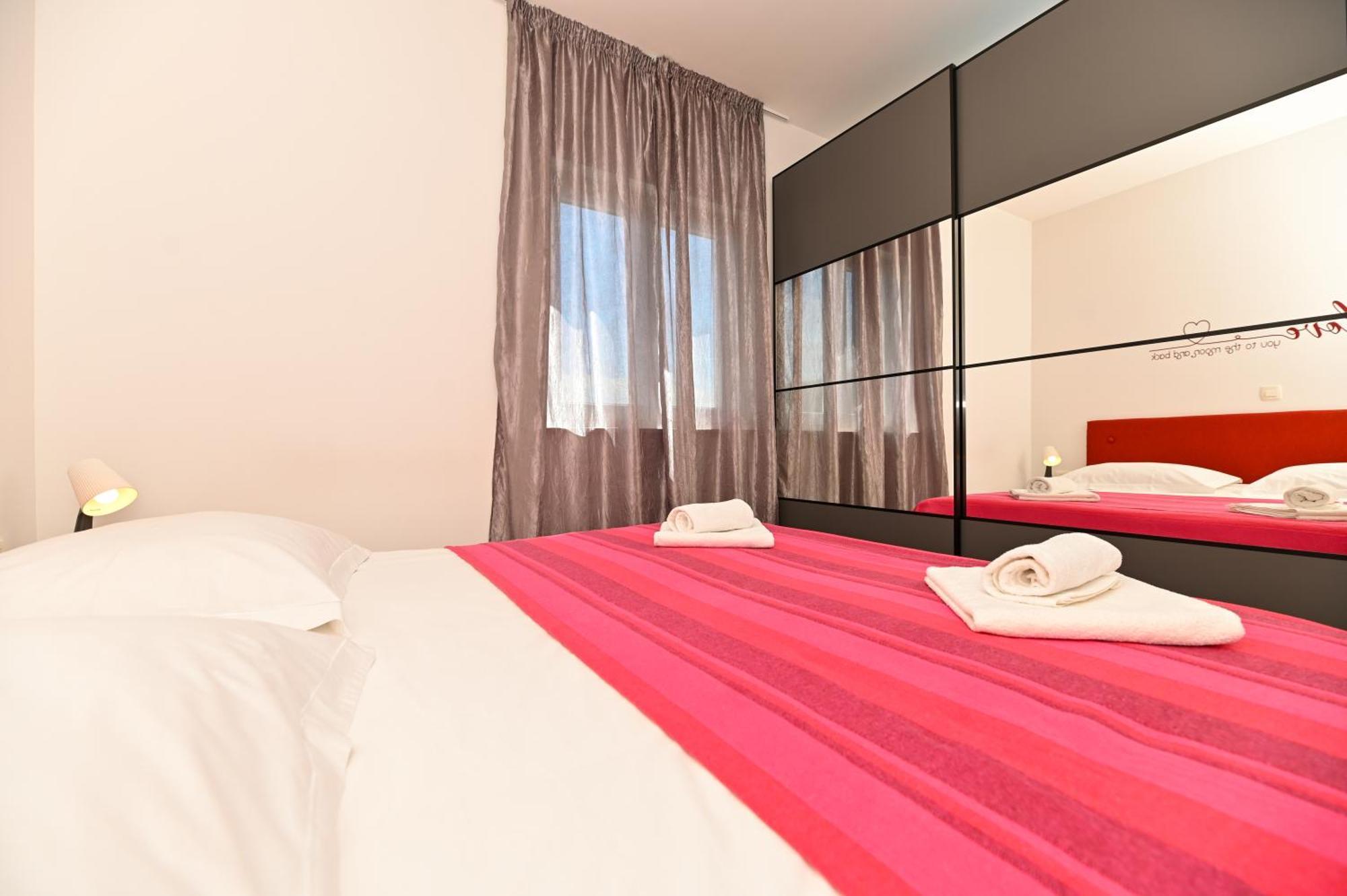 Apartment Marko Trogir Eksteriør billede