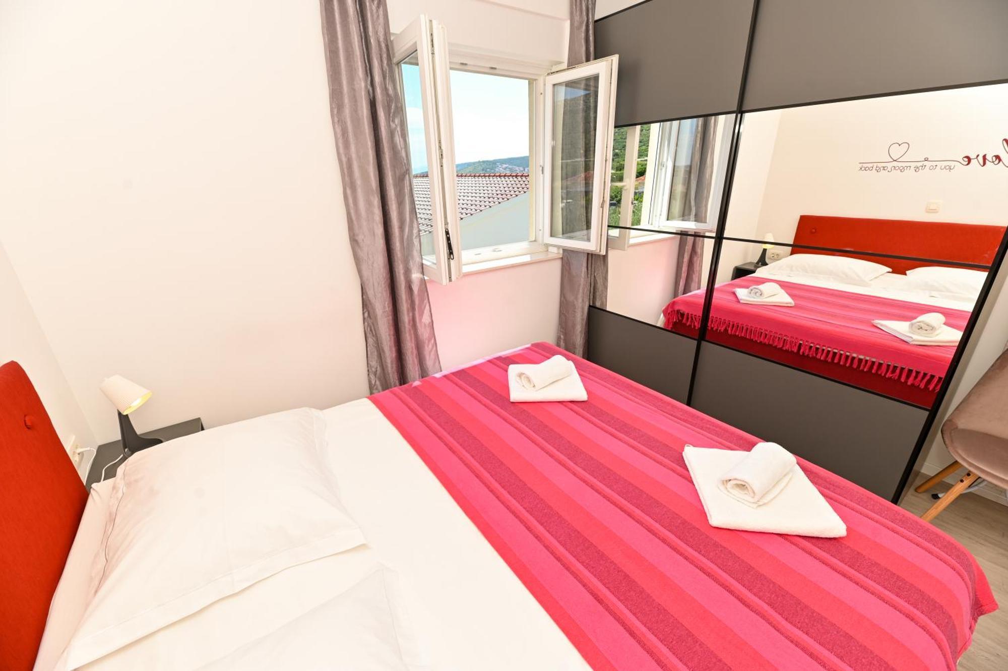 Apartment Marko Trogir Eksteriør billede