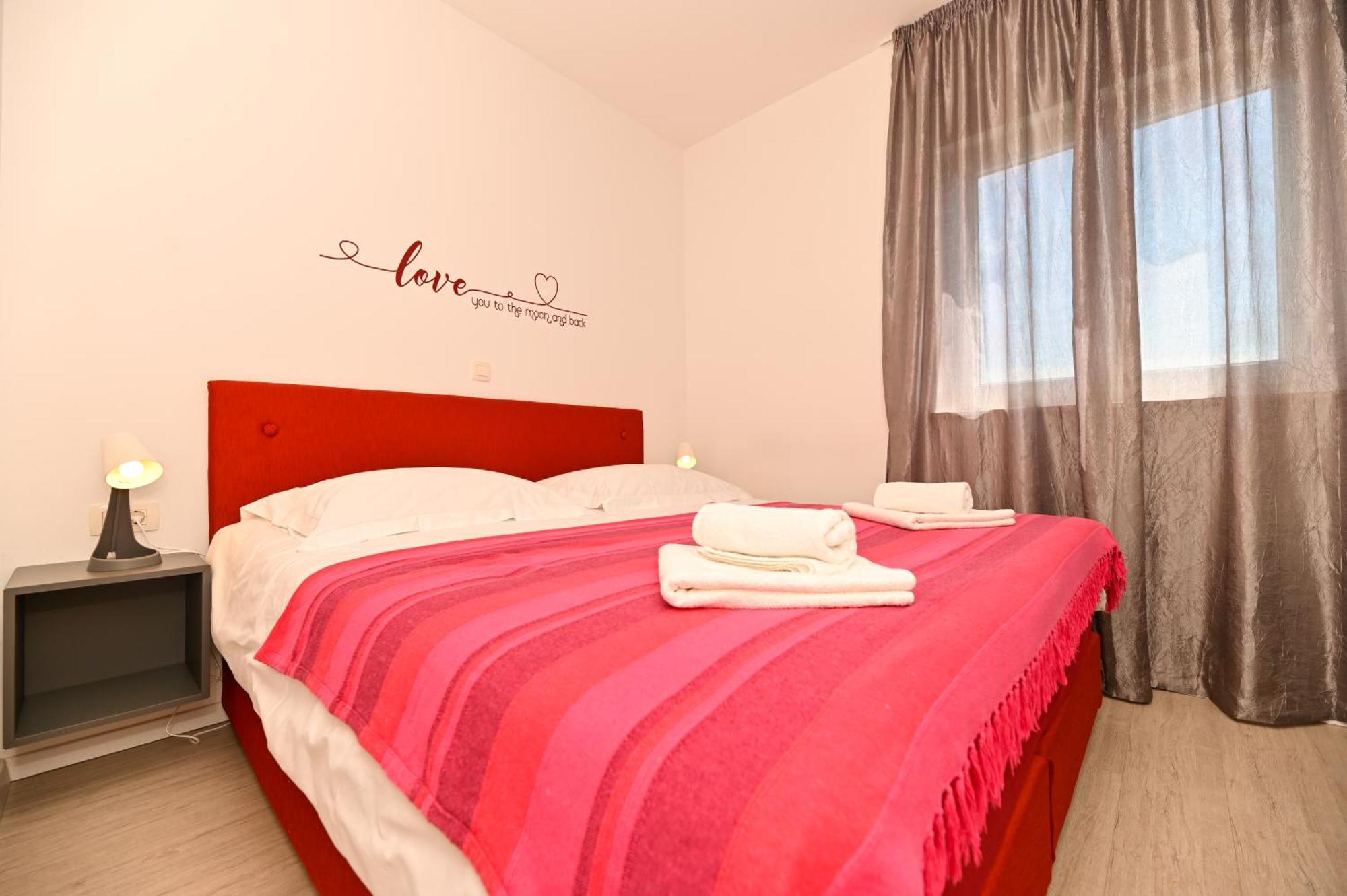 Apartment Marko Trogir Eksteriør billede