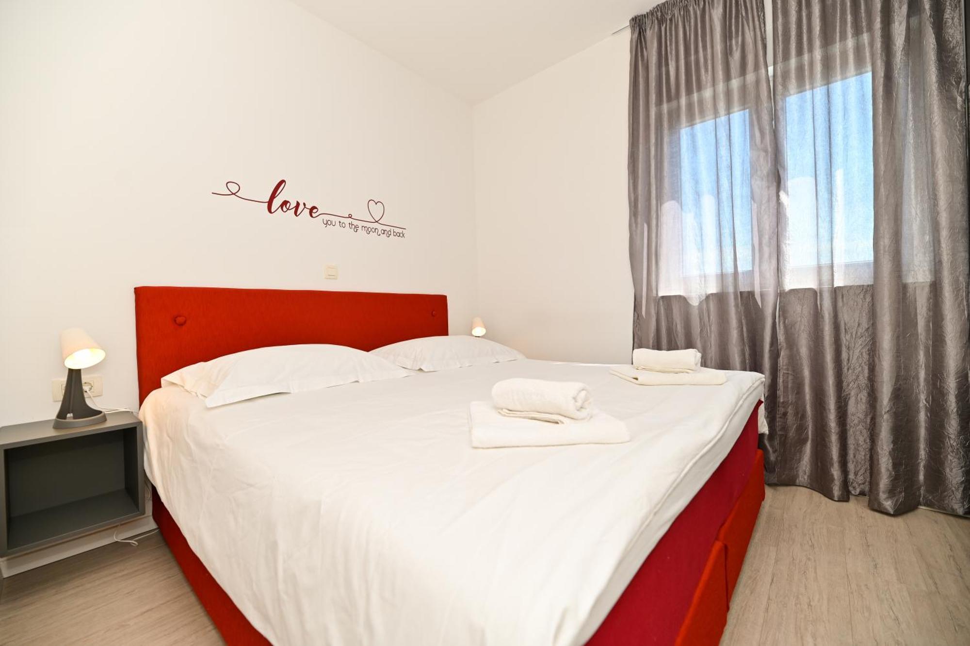 Apartment Marko Trogir Eksteriør billede