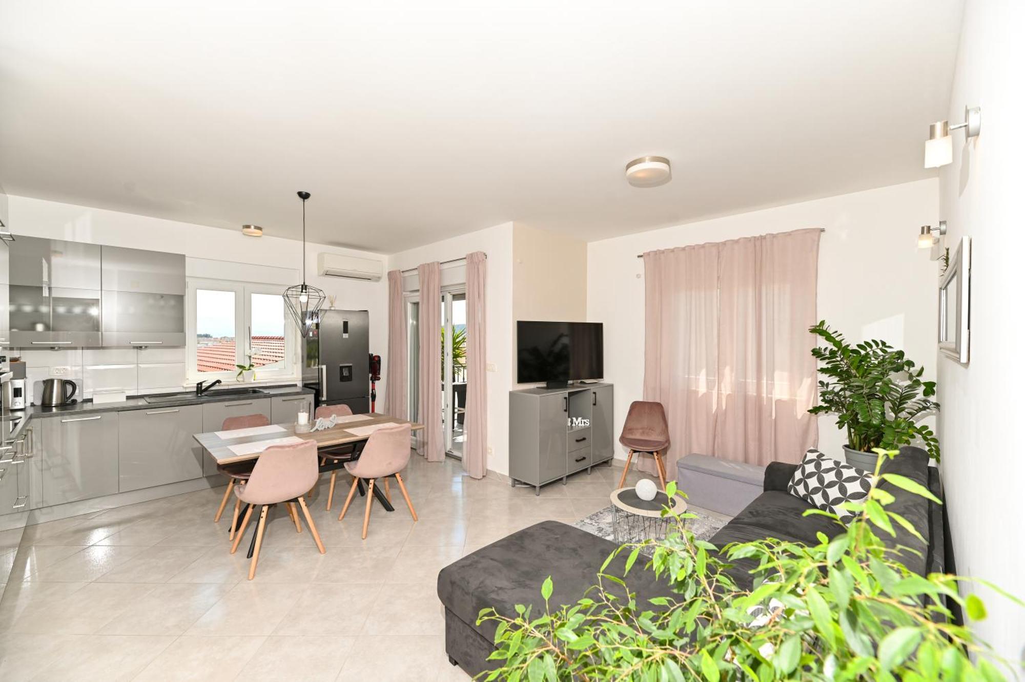 Apartment Marko Trogir Eksteriør billede